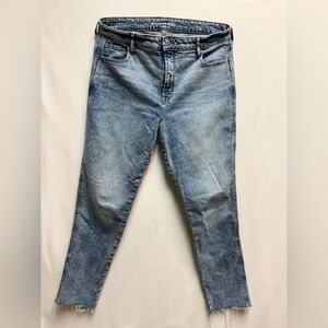 Old Navy High-Rise Vintage Slim Straight Jeans